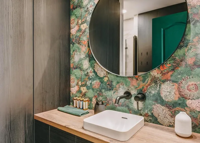 Zajos Noisy Vincent Apartment Balatonfured